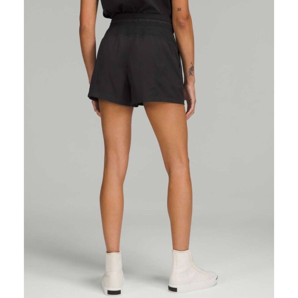 Lululemon Dance Studio High-Rise Short 3.5" Size 12 Black Athletic Loungewear - Picture 2 of 7